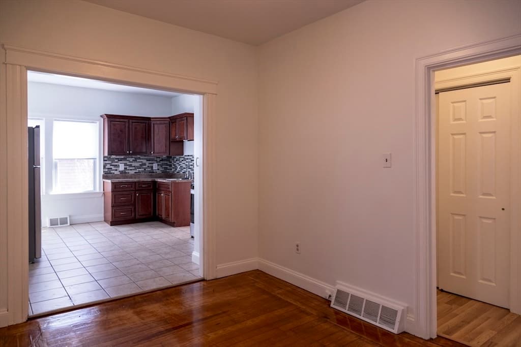 1 Louisburg Pl #1 photo 3