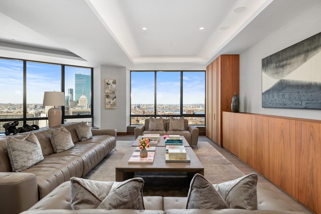2 Avery St #29C photo 2