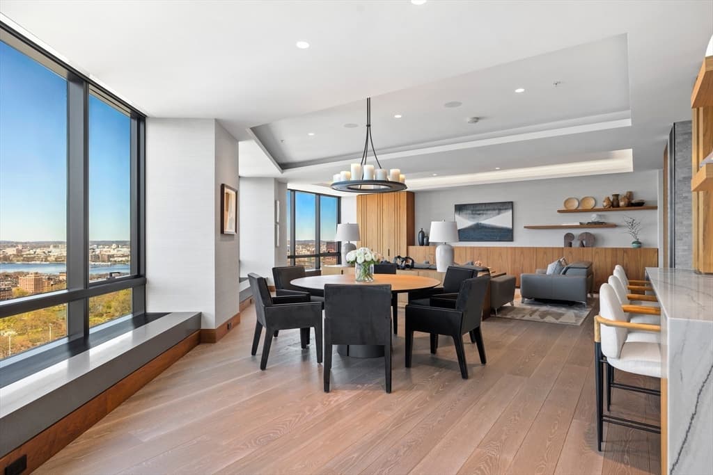 2 Avery St #29C
