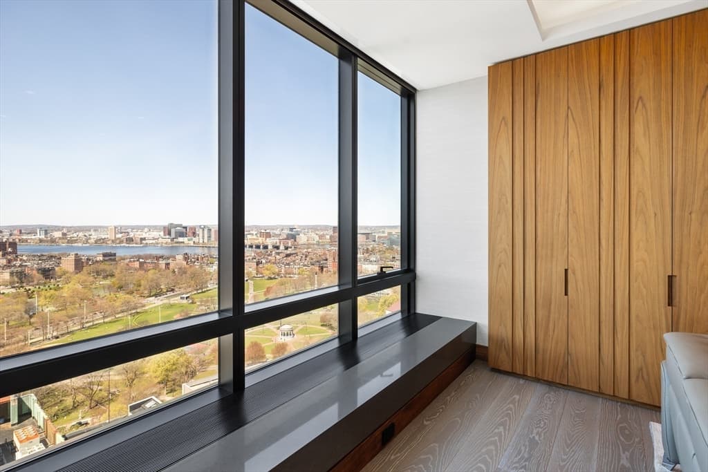 2 Avery St #29C photo 4