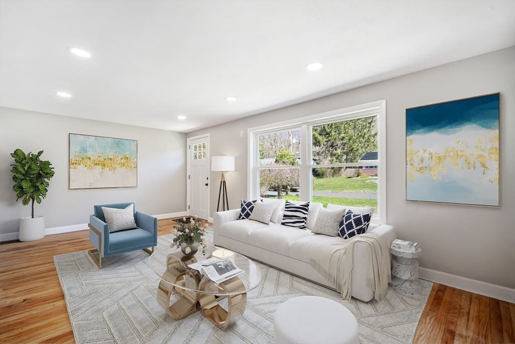 14 Pine Drive photo 3