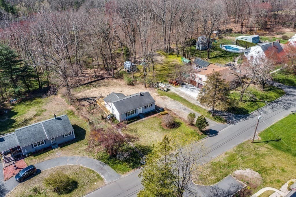 14 Pine Drive