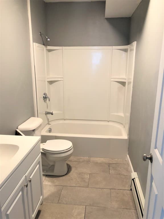 542 Bay St #2 photo 4