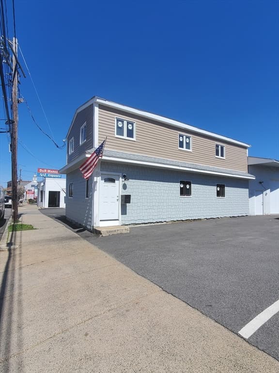 58 Foster St