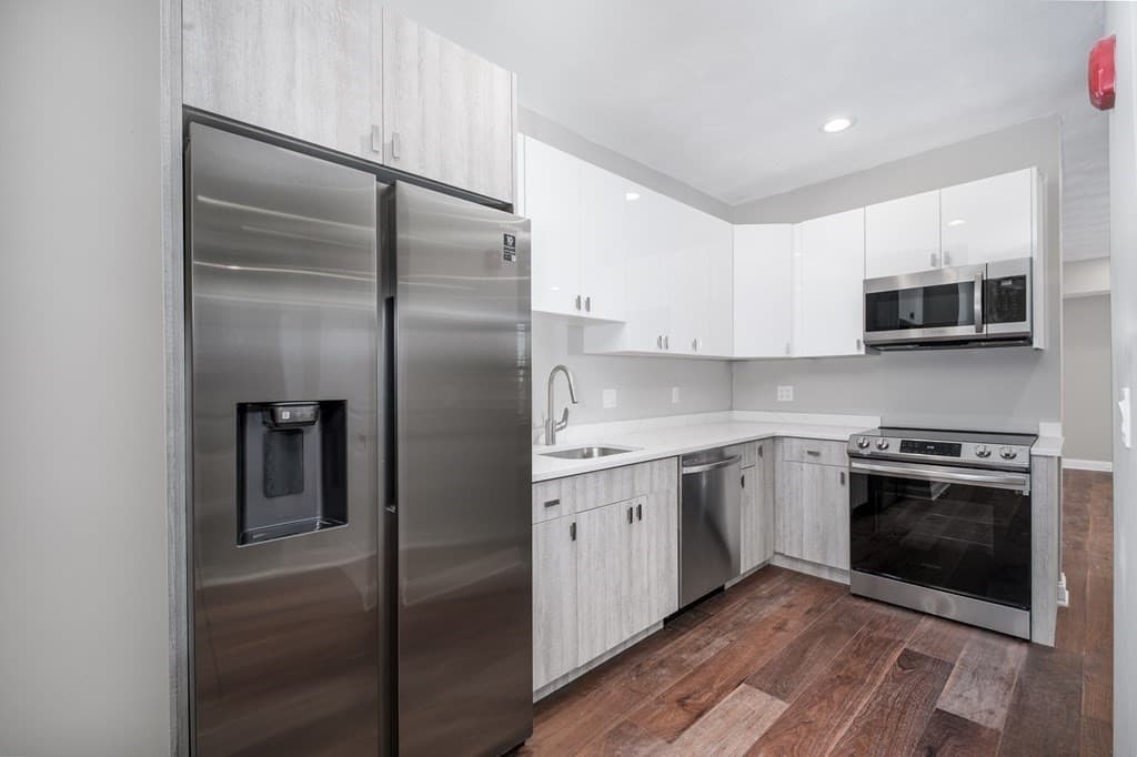 119 Addison #5