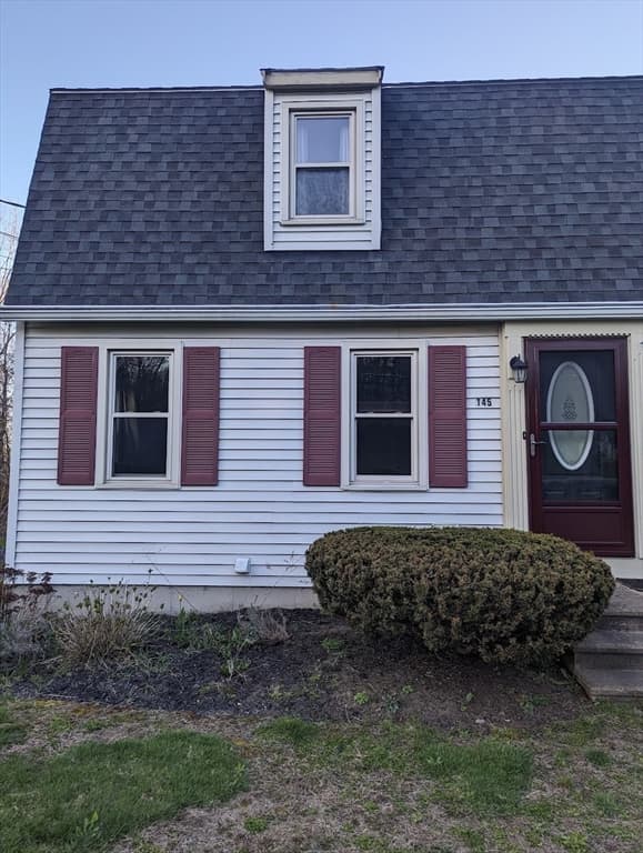 145 Rowley Hill #A photo 2