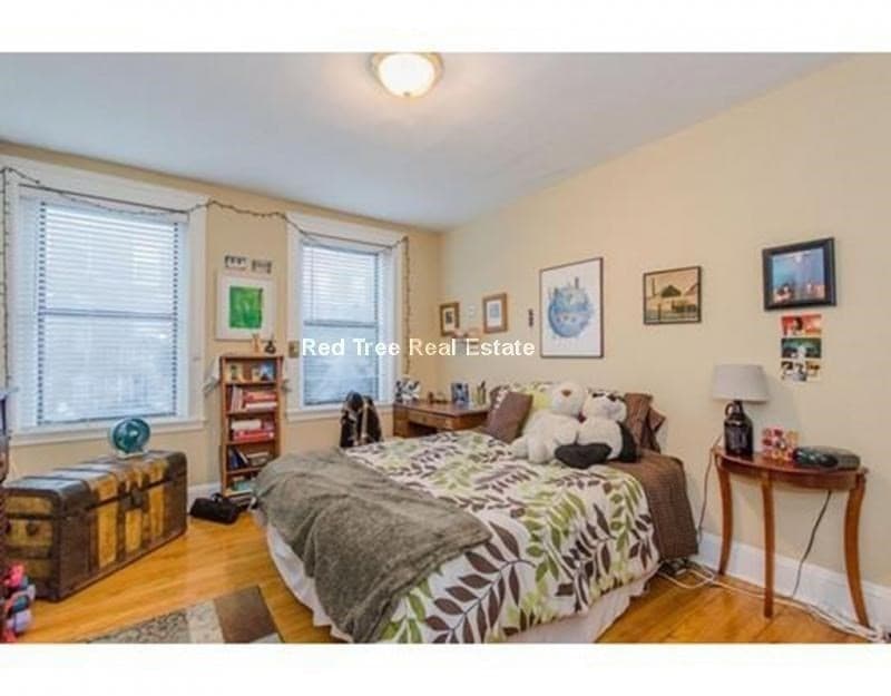 7 Lothian Rd #8 photo 5