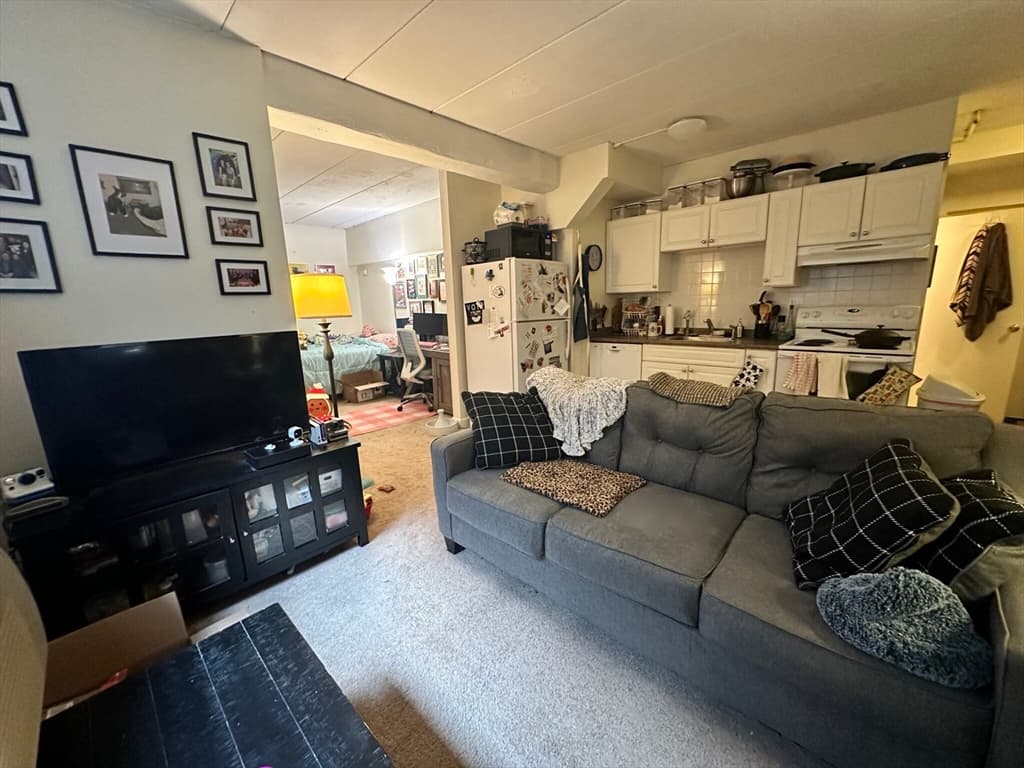 24 Highland Avenue #21 photo 3