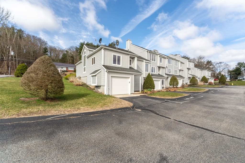 257 Sabin St #15 photo 2