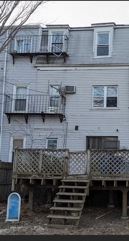 47 Lexington St. photo 2