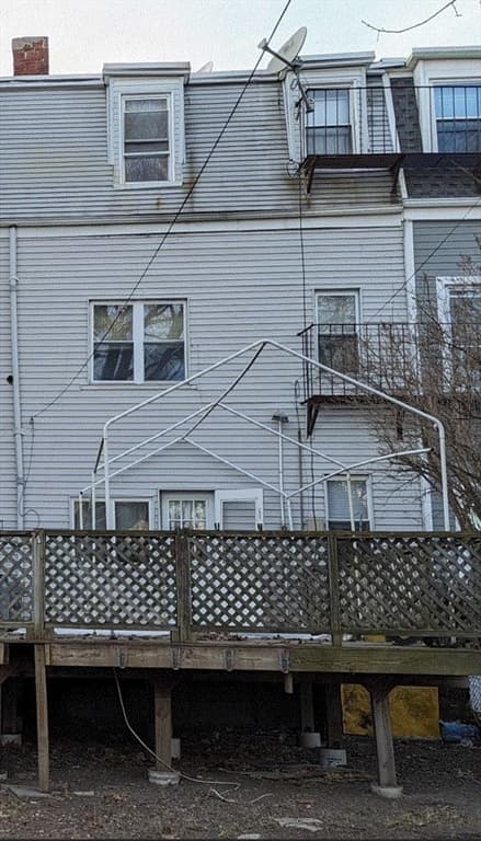 49 Lexington St. photo 2