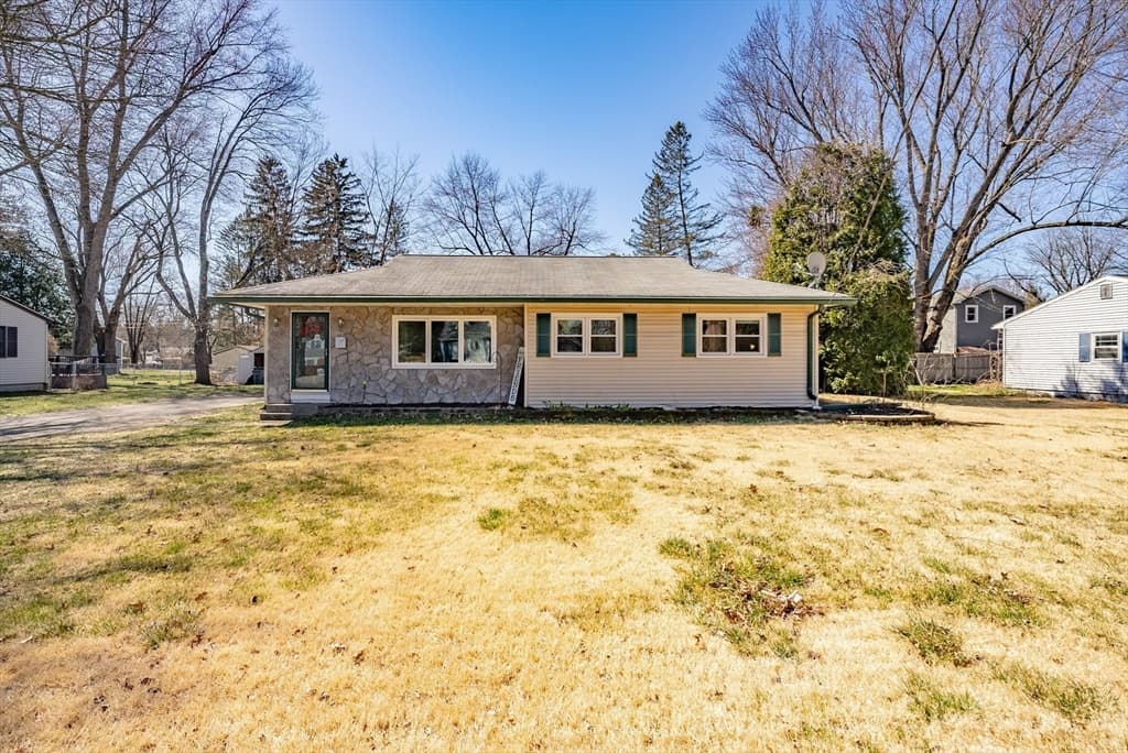 81 Richview Ave