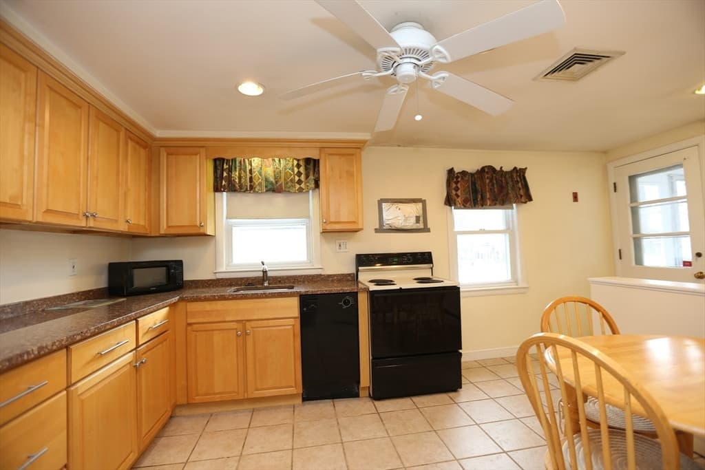 12 Lasell St photo 4