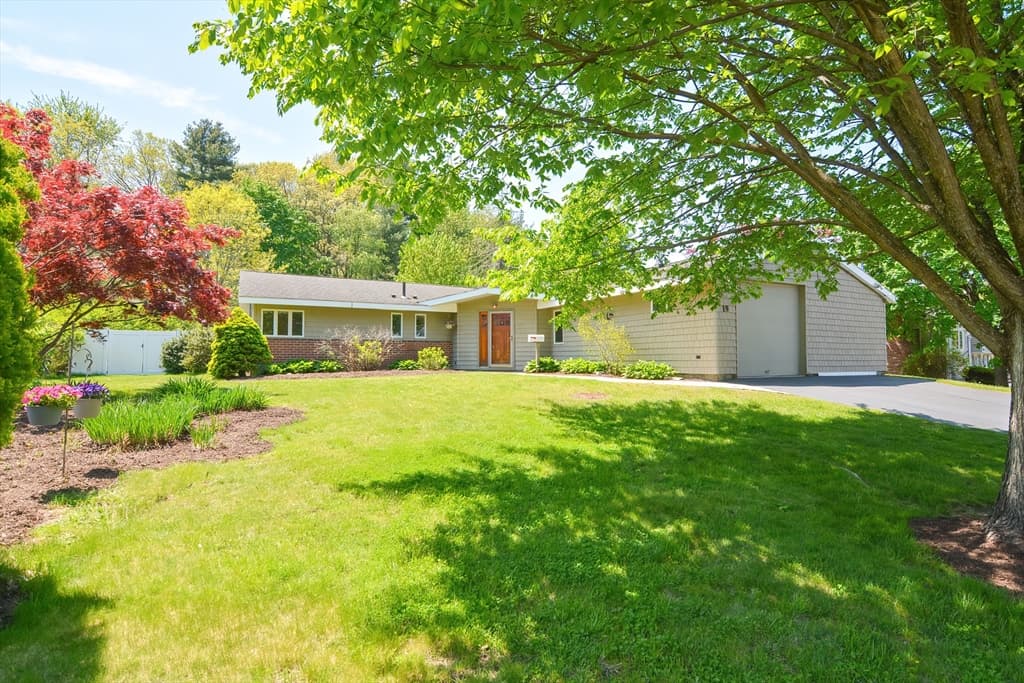19 Daniels Road