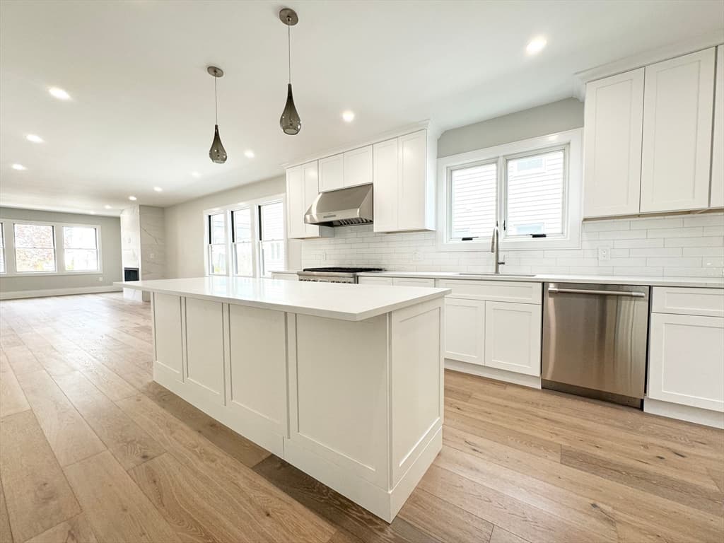 41 Bonner Ave #1 photo 3