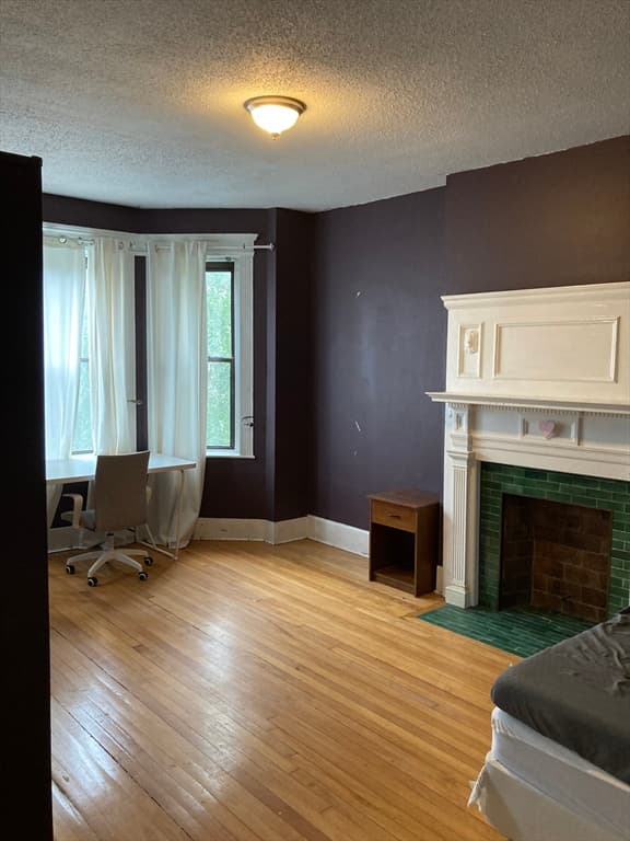 30 Glenville Ave #3 photo 2