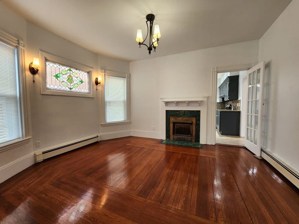 15 Mclellan St #1 photo 2