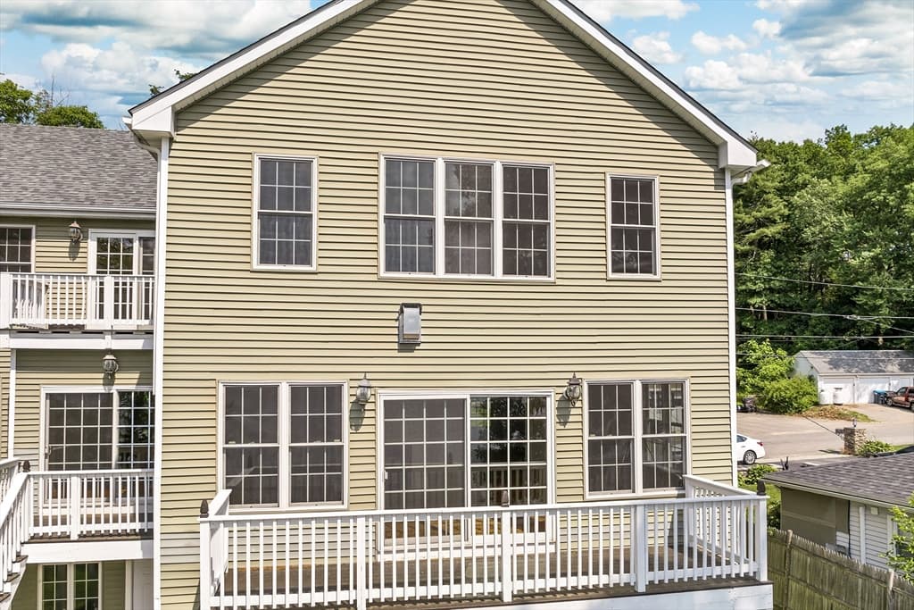 95 W Shore Road photo 4