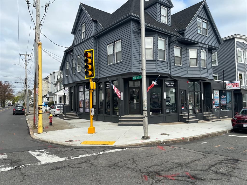 94 Main Street photo 2