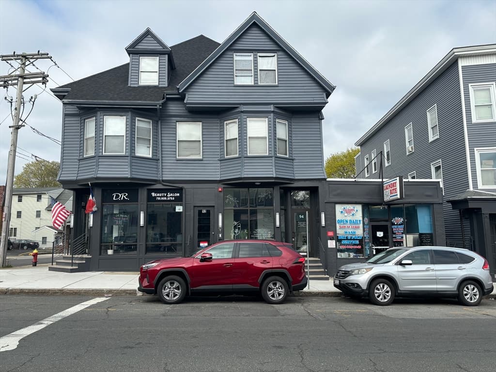 94 Main Street photo 3