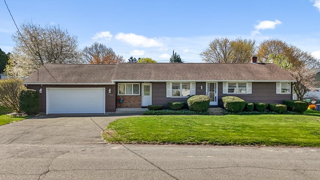 125 Poplar