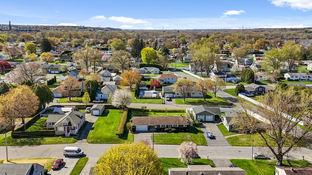 125 Poplar photo 5