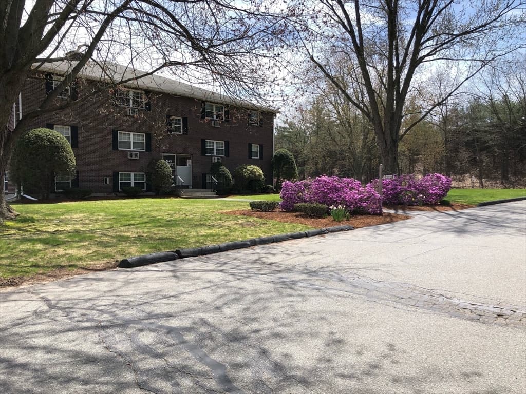 96 Richardson Road #B15 photo 2