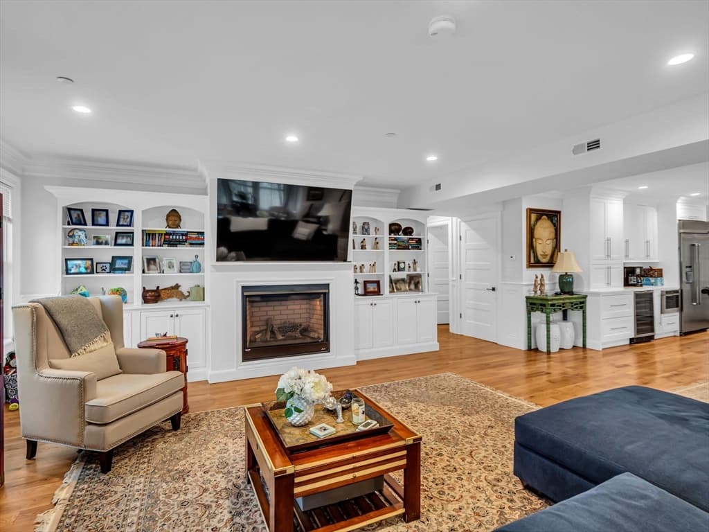 56 Belmont St #1 photo 5