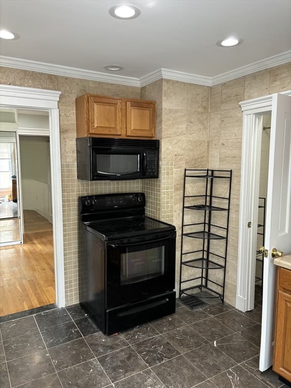 6 Montview St #1 photo 3
