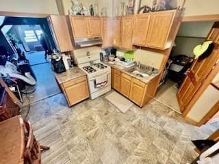 63 Raymond photo 4
