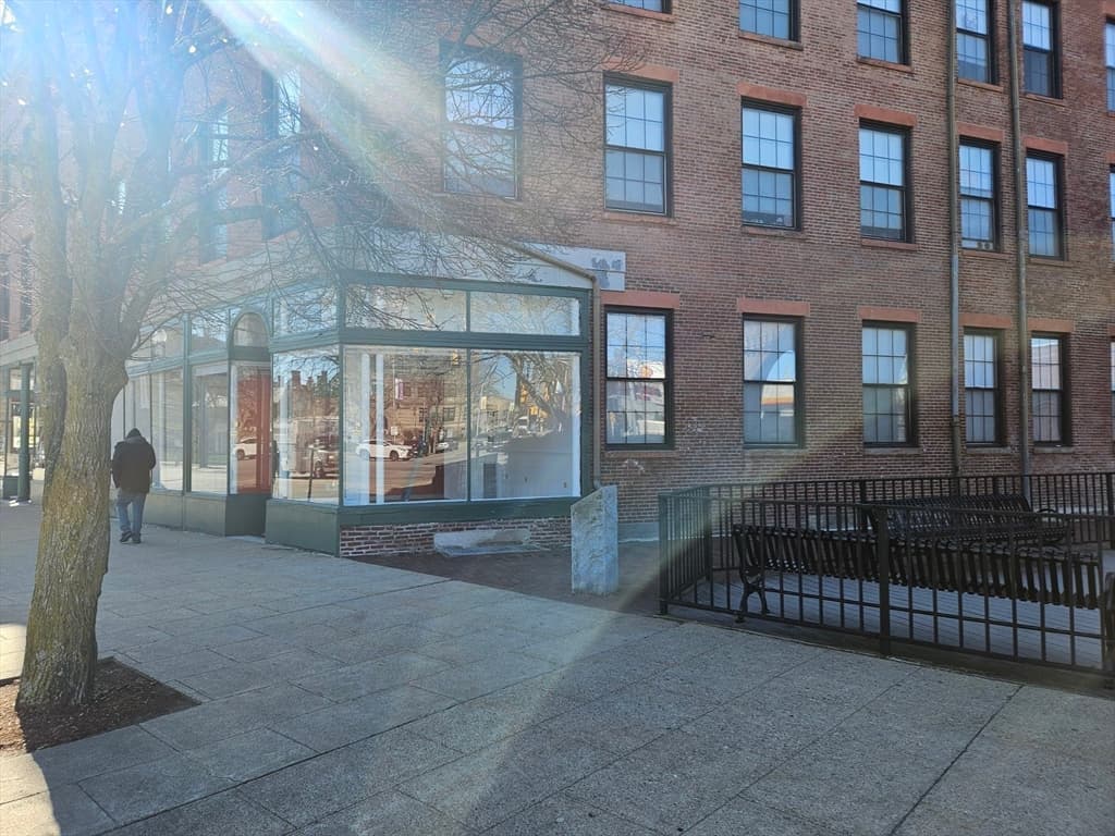 262 Merrimack Street photo 3