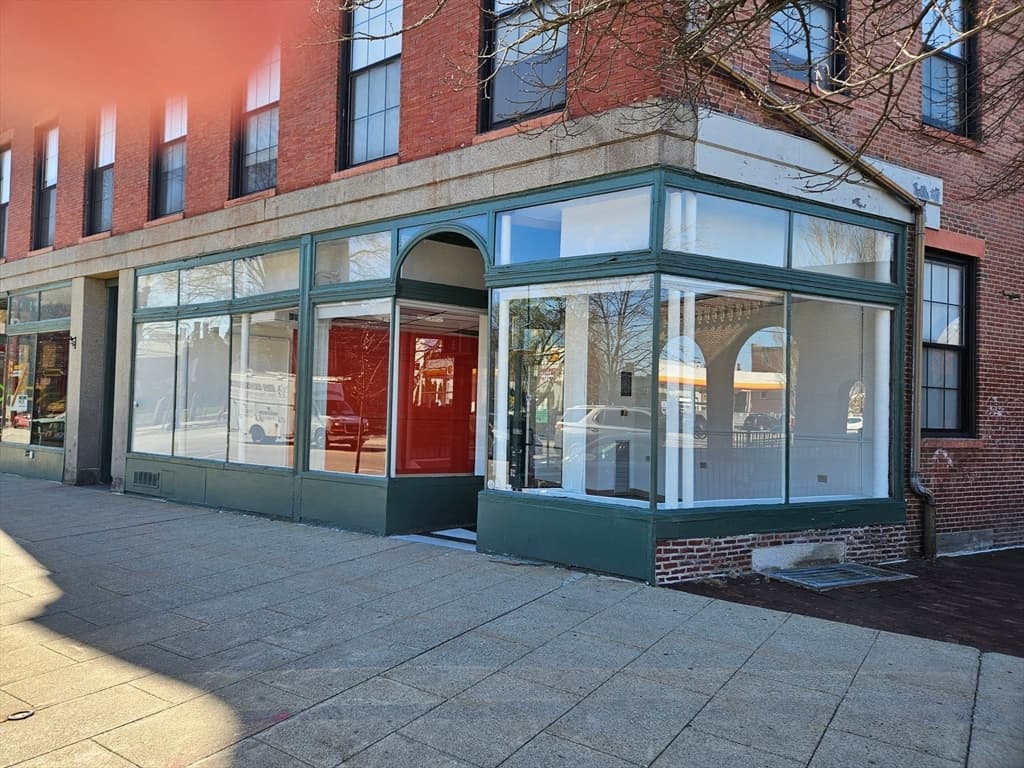 262 Merrimack Street