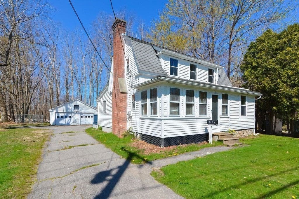 121 Paxton Street photo 2