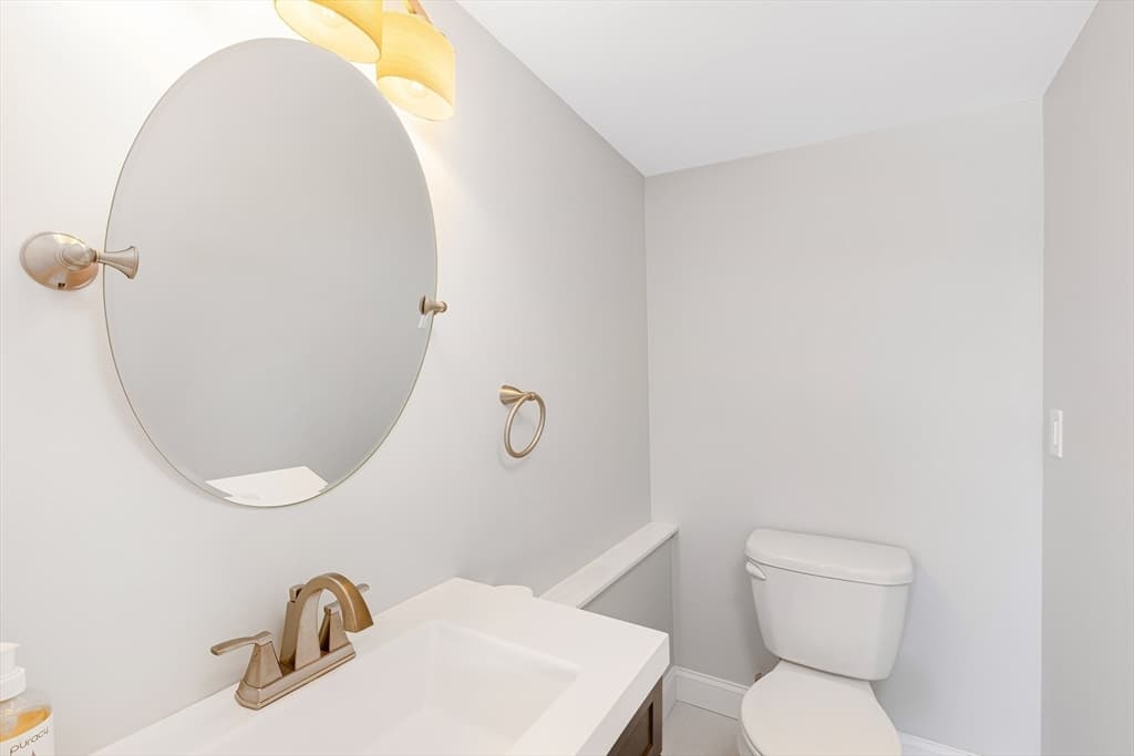53 Melrose St #PH photo 3