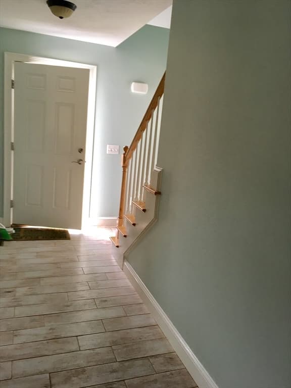 372 Phillips Road photo 3