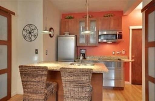 65 Burbank St #12A photo 2
