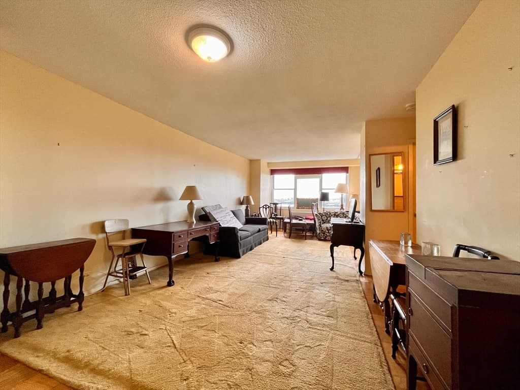 151 Tremont St #23L