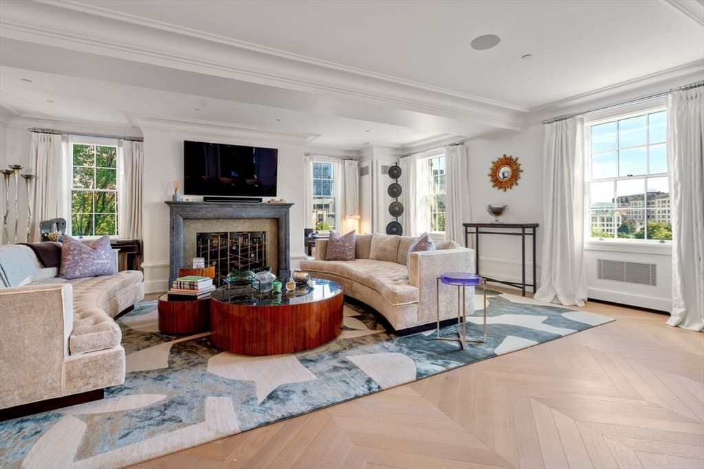 25 Beacon Street #4