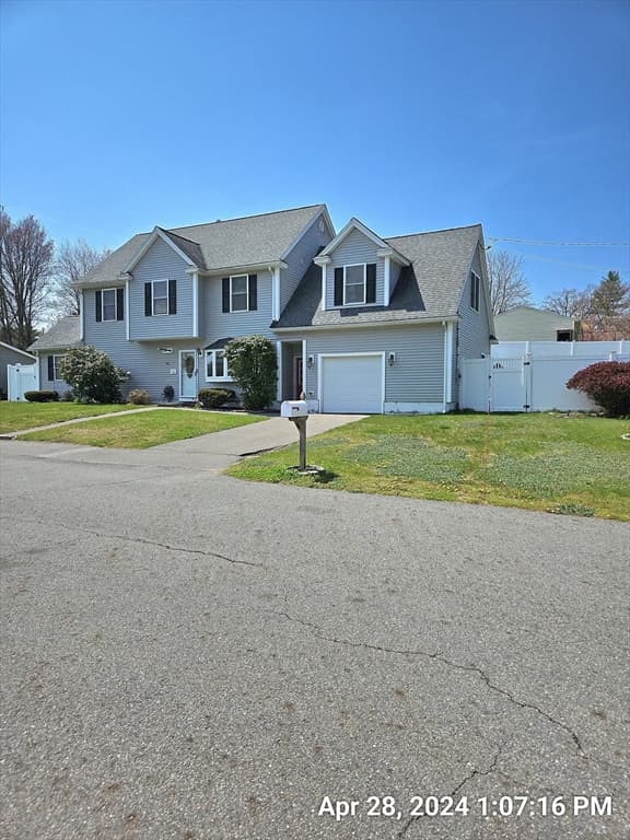 106 Leonard Ave