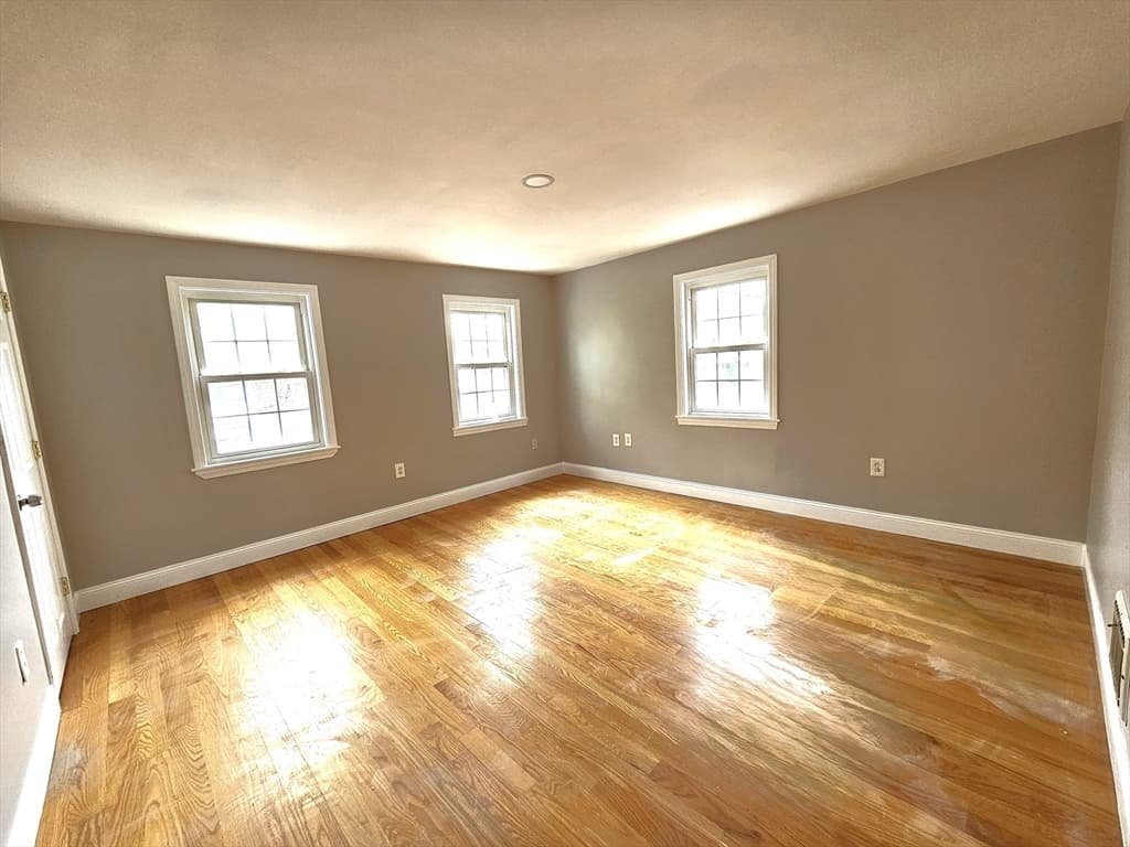 230 South St #1 photo 4