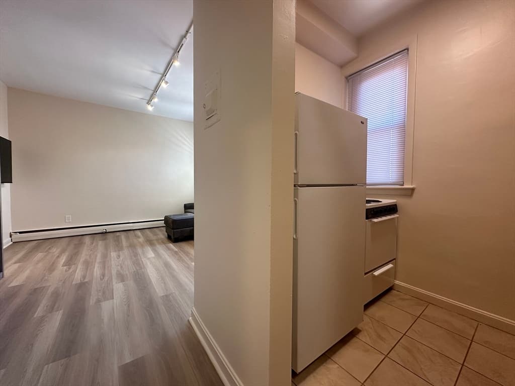 1238 Commonwealth Ave #52 photo 2