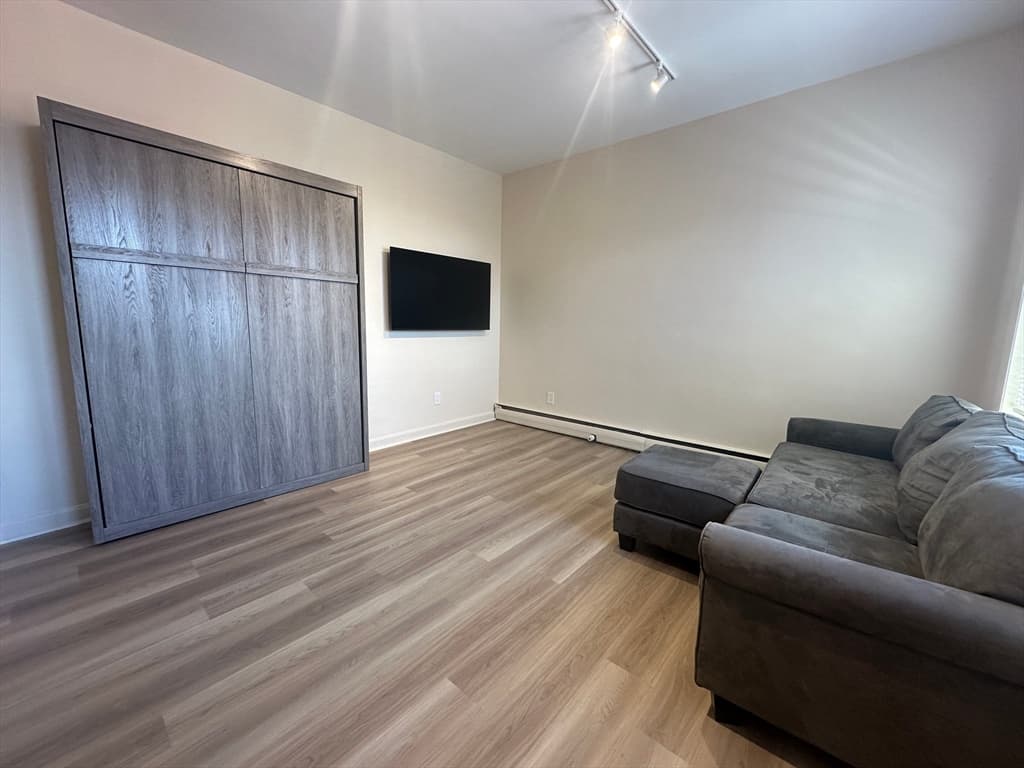1238 Commonwealth Ave #52