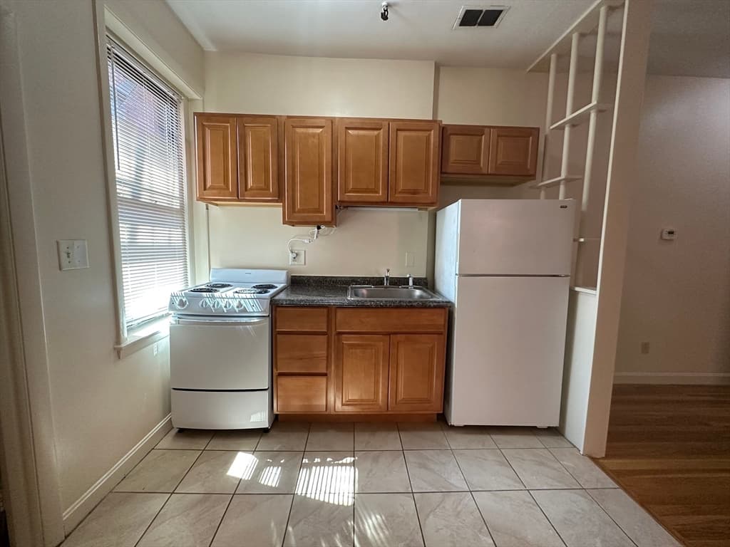 1238 Commonwealth Ave #53 photo 5
