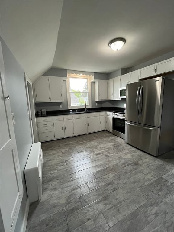 131 East St #2