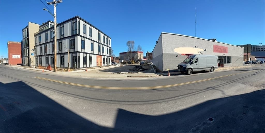235 Essex St photo 2