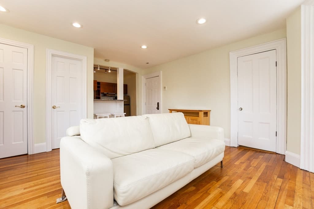 41 Worcester Sq #5 photo 3