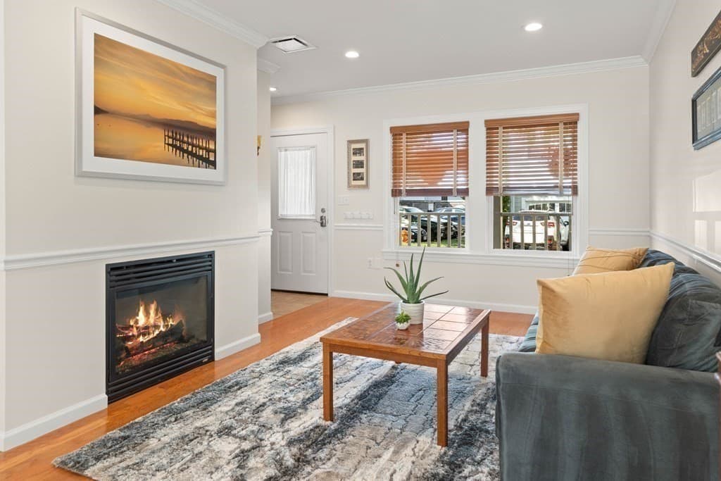 10 Summer St #B photo 5