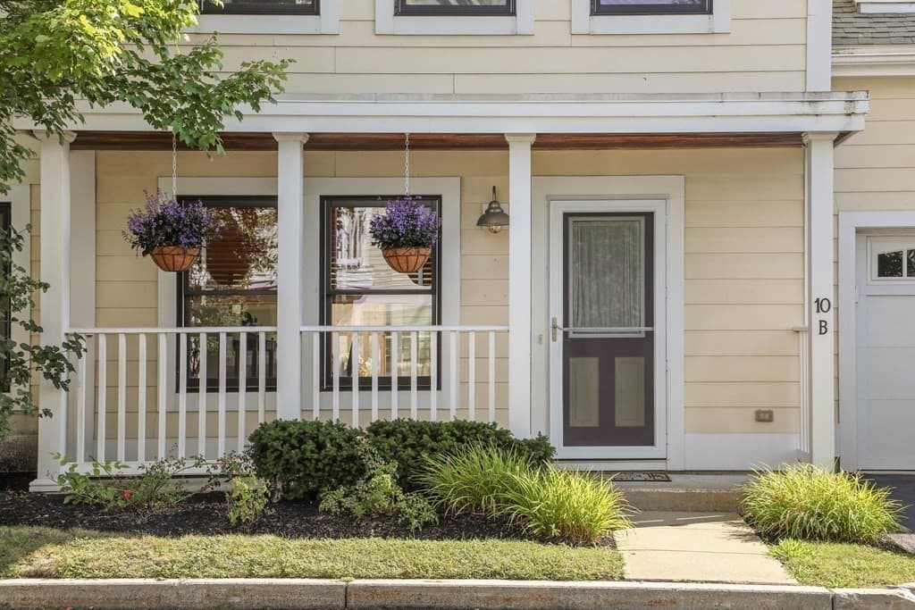 10 Summer St #B photo 4