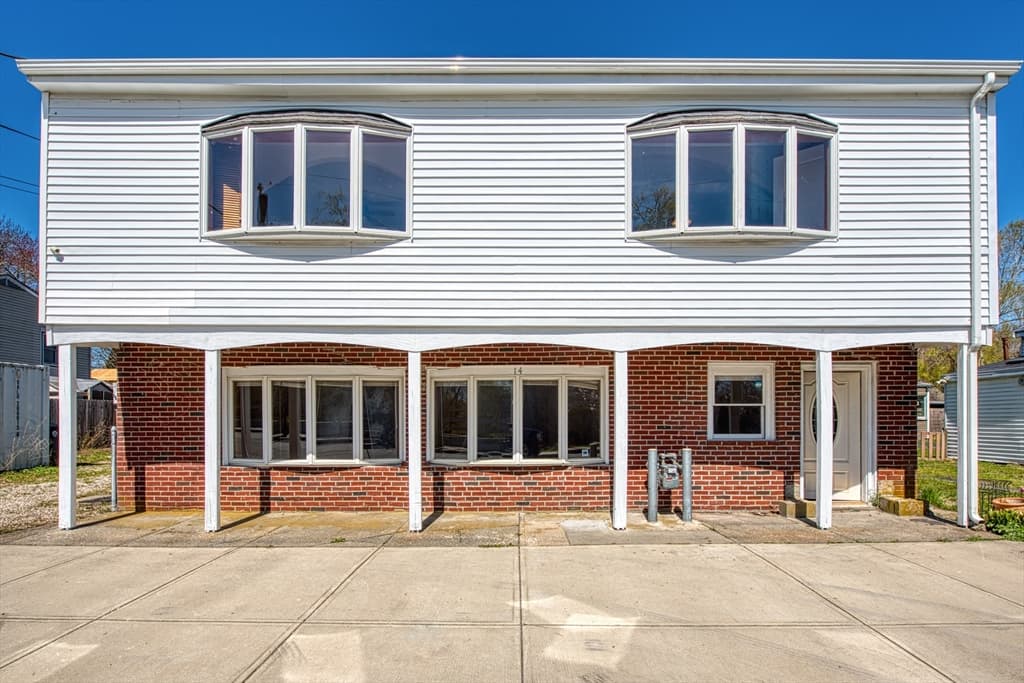14 Milton St