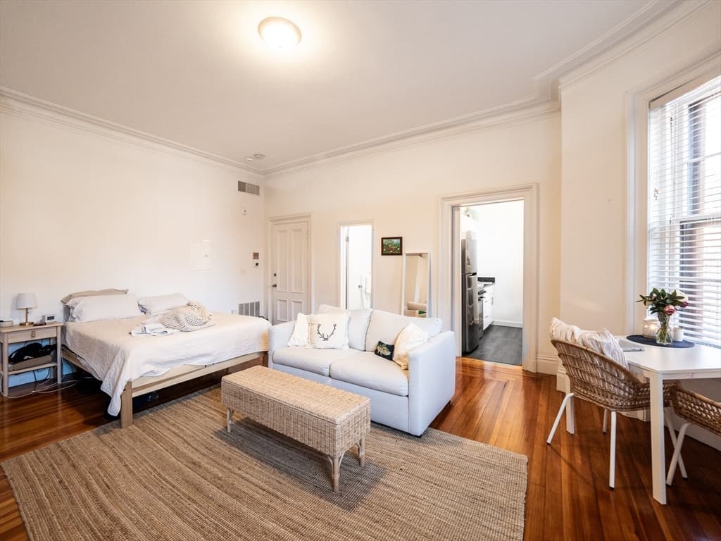263 Clarendon Street #4 photo 2